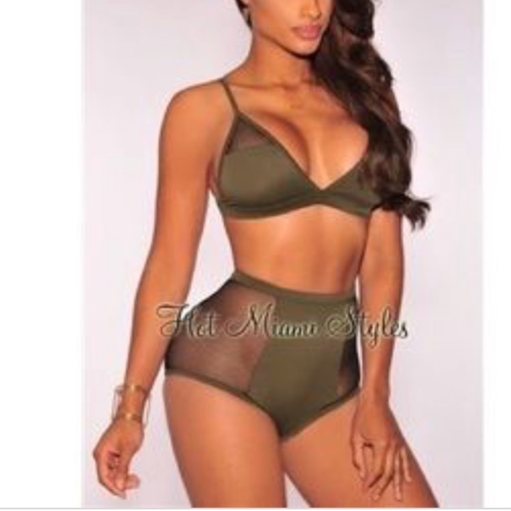 High waisted bikini
